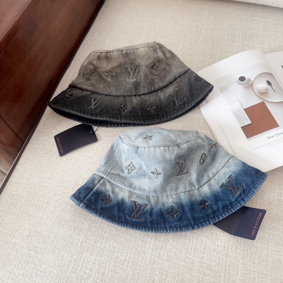 

🧢路易威登 LV，牛仔布，可以戴N多年的款式，时尚高端