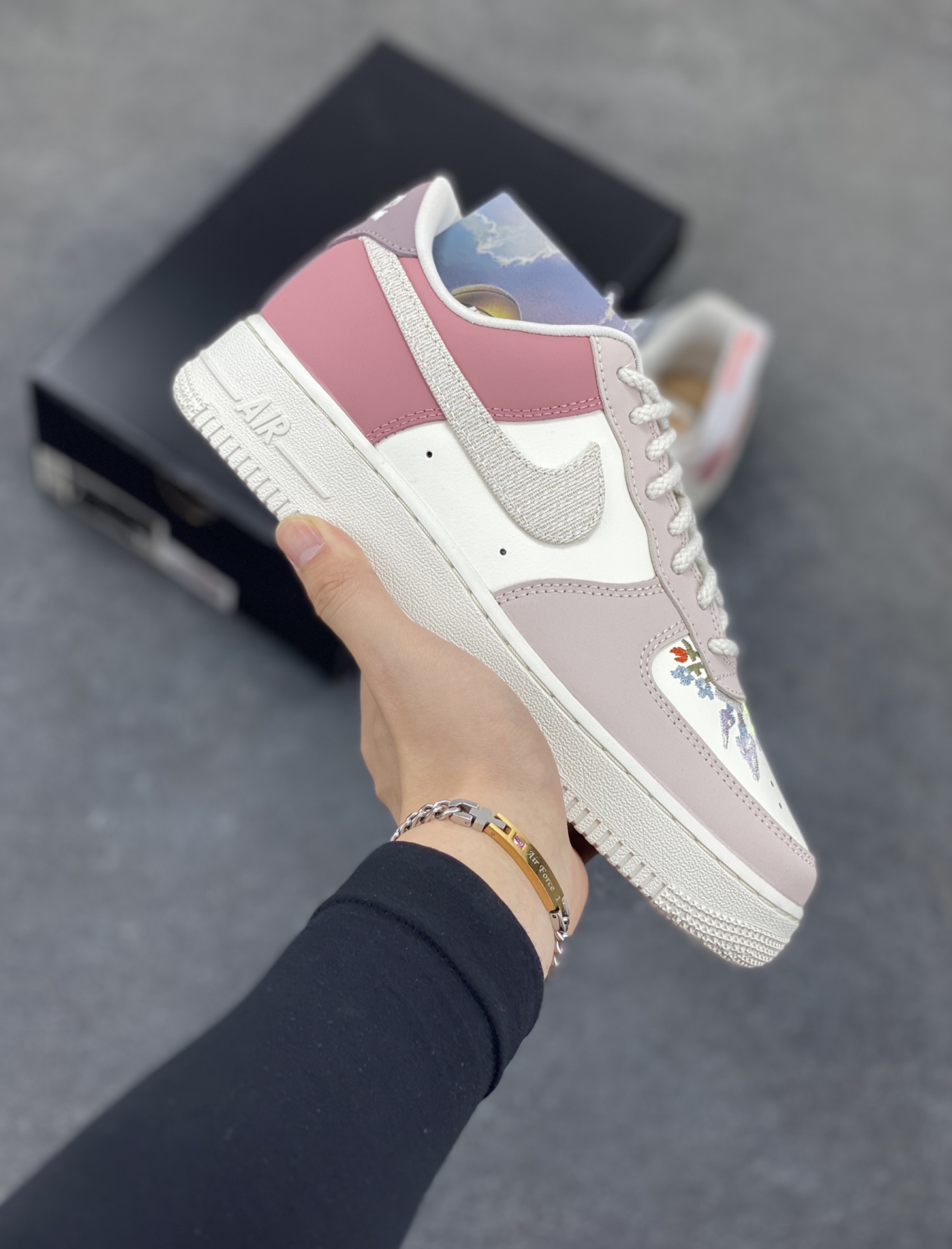 HY版本💯 Air Force 1 Nike Low 白蓝灰 原楦头原纸板 打造纯正空军版型 专注外贸渠道 全掌内置蜂窝气垫 #原盒配件 原厂中底钢印、拉帮完美 货号:IB8874-111 尺码:35.5 36 36.5 37.5 38 38.5 39 40 40.5 41 42 42.5 43-选品中心