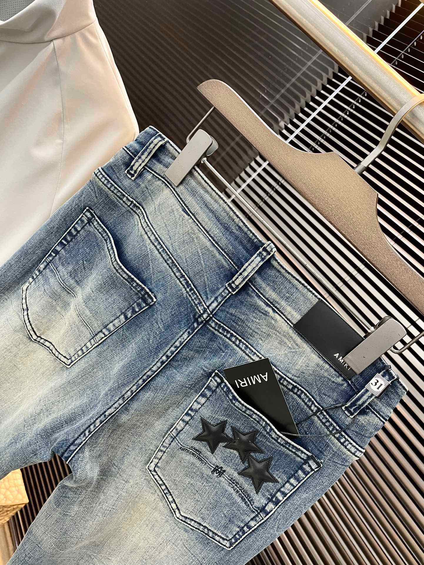 Amiri Summer 2025 Jeans: Italian High-Class Cowboy Fabric, Comfortable Softness, Stylish Design - 图片 8