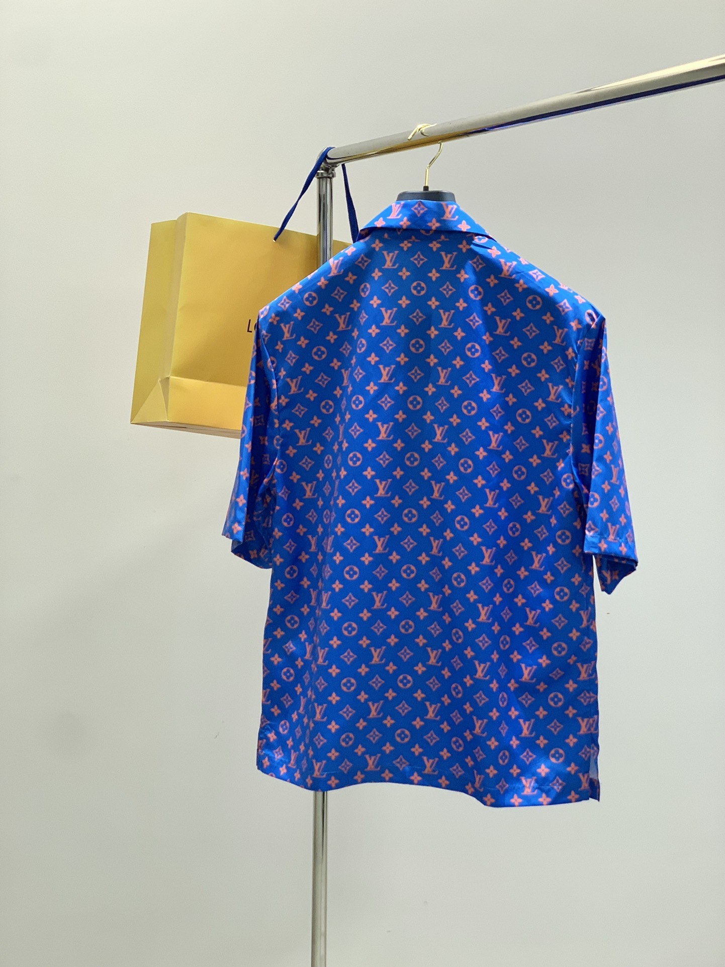 衣服,短裤,LouisVuitton 路易威登,2025夏季最新款,专柜同步有售,原单狠货,时尚休闲套装