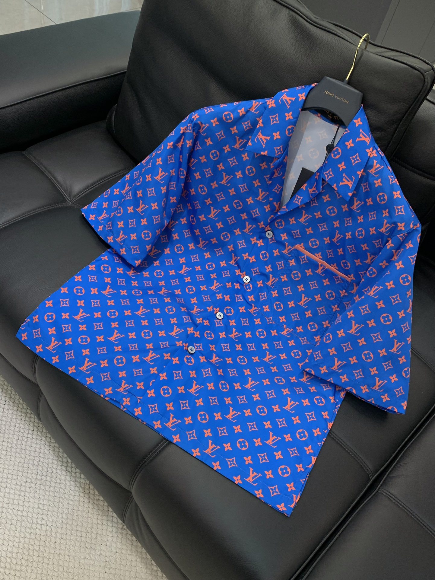 衣服,短裤,LouisVuitton 路易威登,2025夏季最新款,专柜同步有售,原单狠货,时尚休闲套装