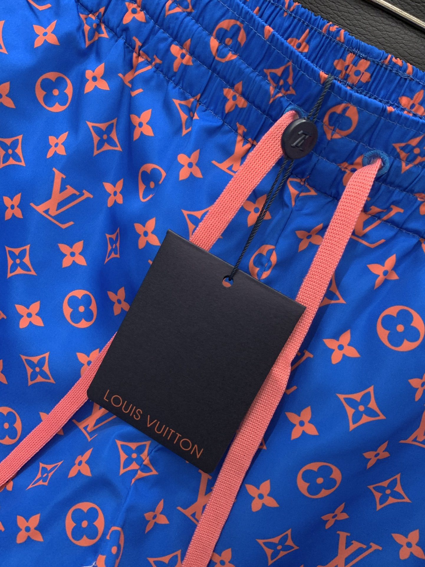 衣服,短裤,LouisVuitton 路易威登,2025夏季最新款,专柜同步有售,原单狠货,时尚休闲套装
