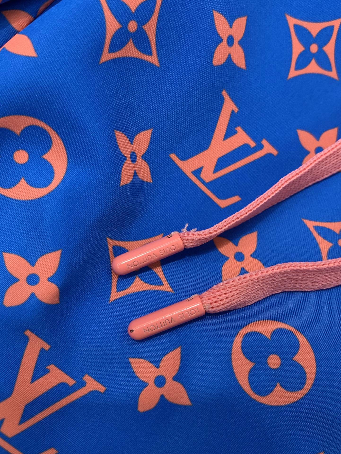 衣服,短裤,LouisVuitton 路易威登,2025夏季最新款,专柜同步有售,原单狠货,时尚休闲套装