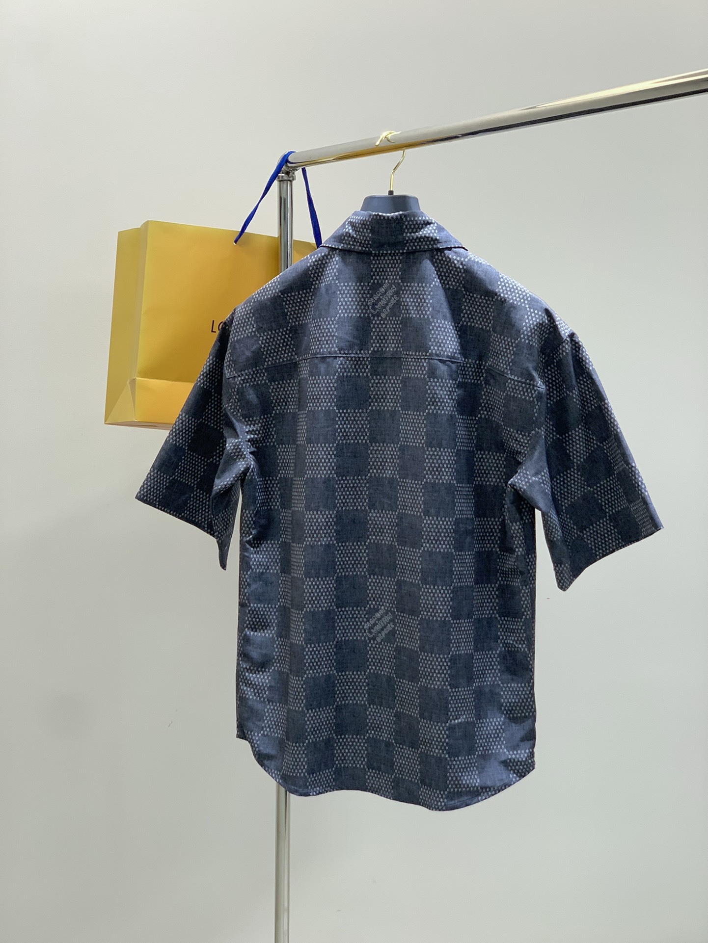 衣服,短裤,LouisVuitton 路易威登,2025夏季最新款,专柜同步有售,原单狠货,时尚休闲套装