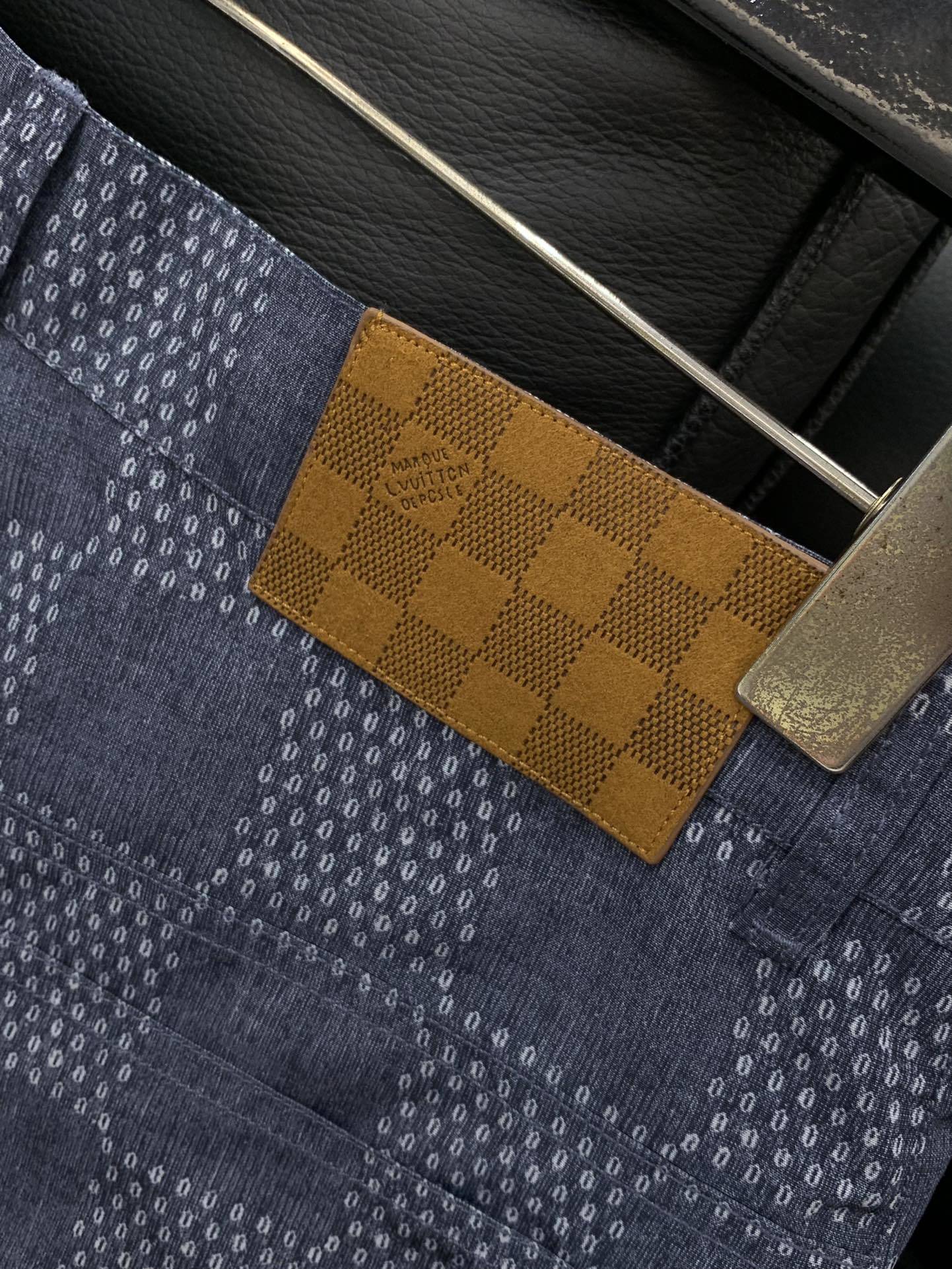 衣服,短裤,LouisVuitton 路易威登,2025夏季最新款,专柜同步有售,原单狠货,时尚休闲套装