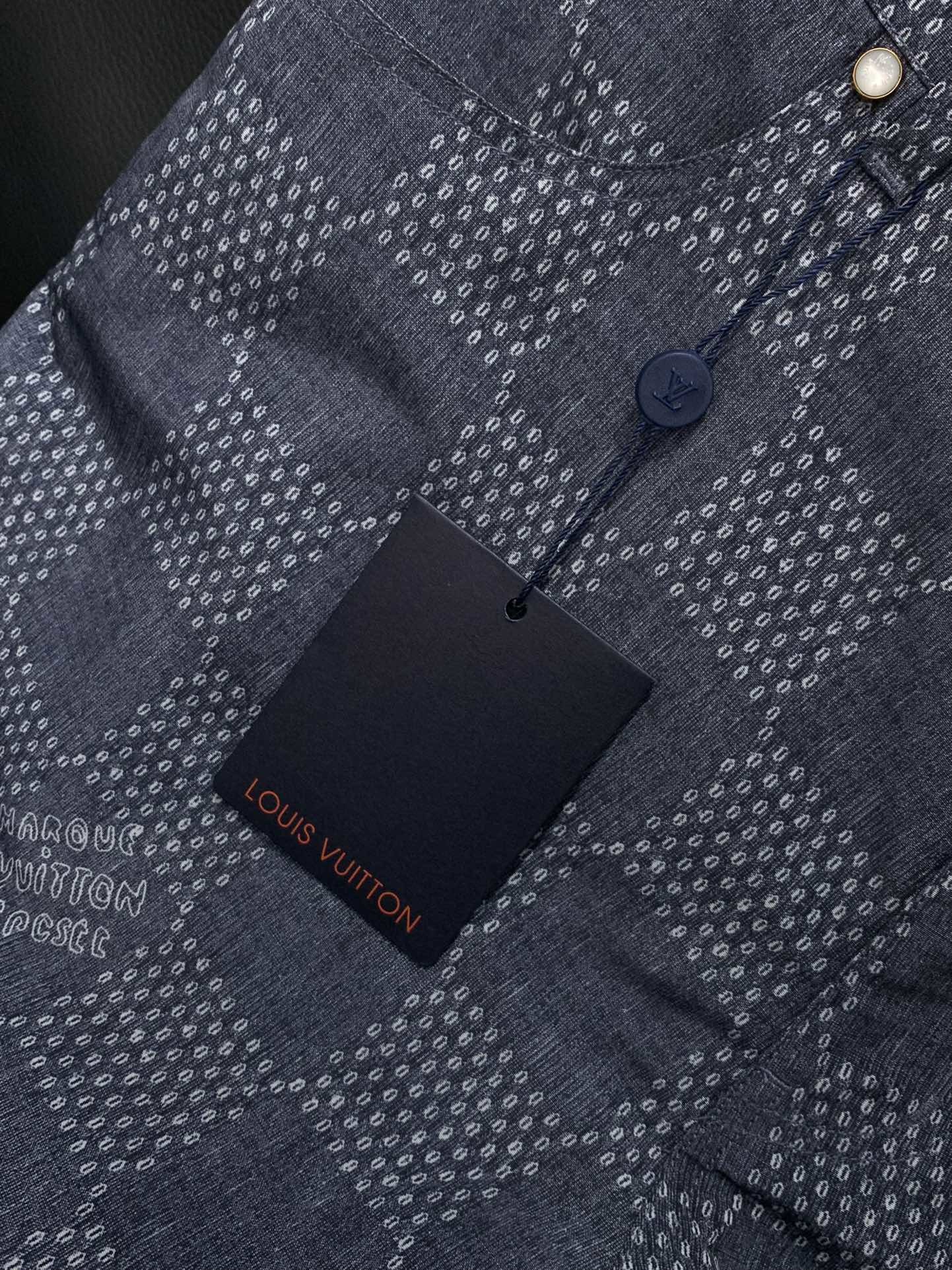 衣服,短裤,LouisVuitton 路易威登,2025夏季最新款,专柜同步有售,原单狠货,时尚休闲套装