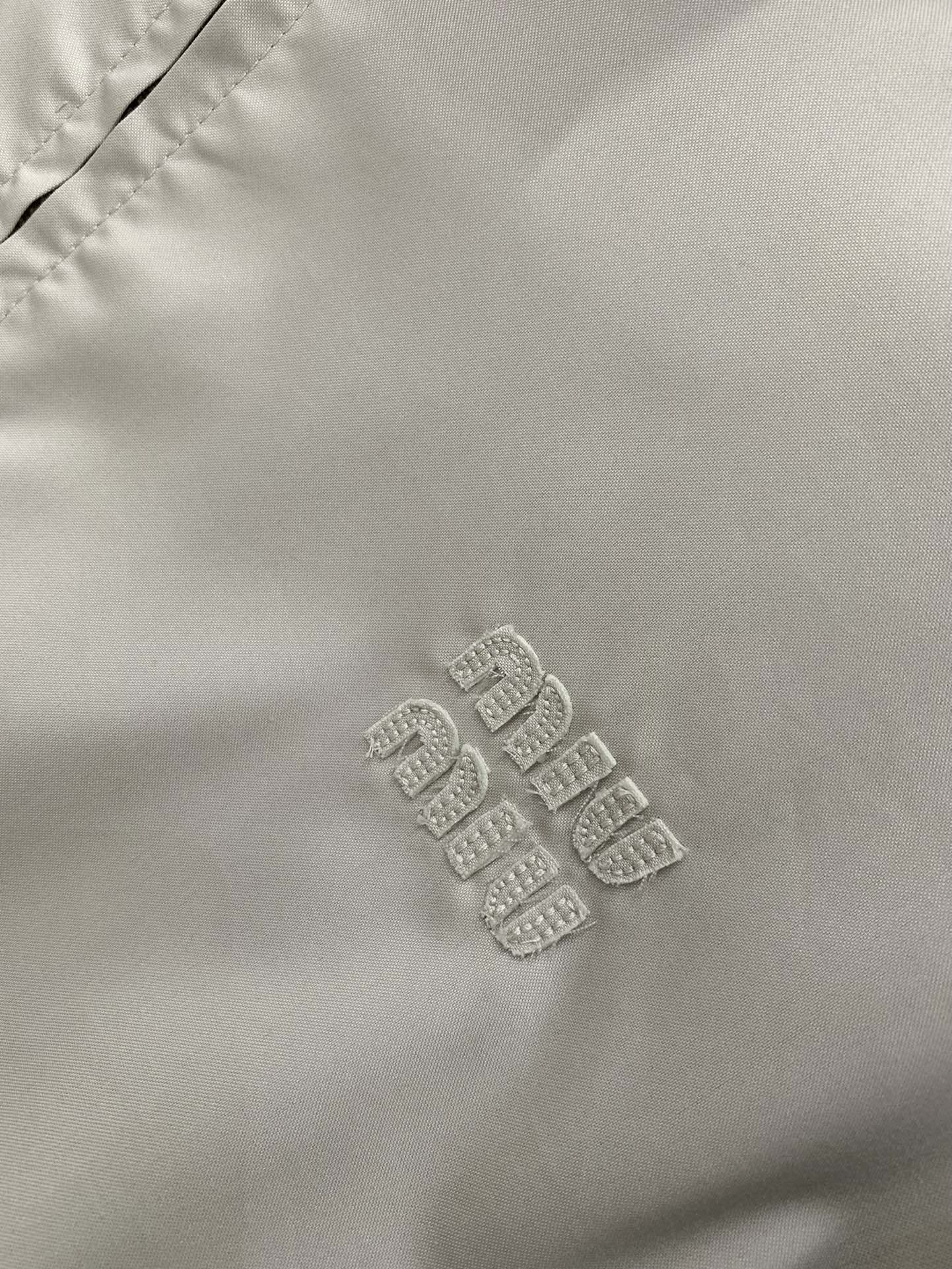 Miu Miu 2025 Fashion Coats: Cosmopolitan Style with Top Embroidery and Original Fabric - 图片 5