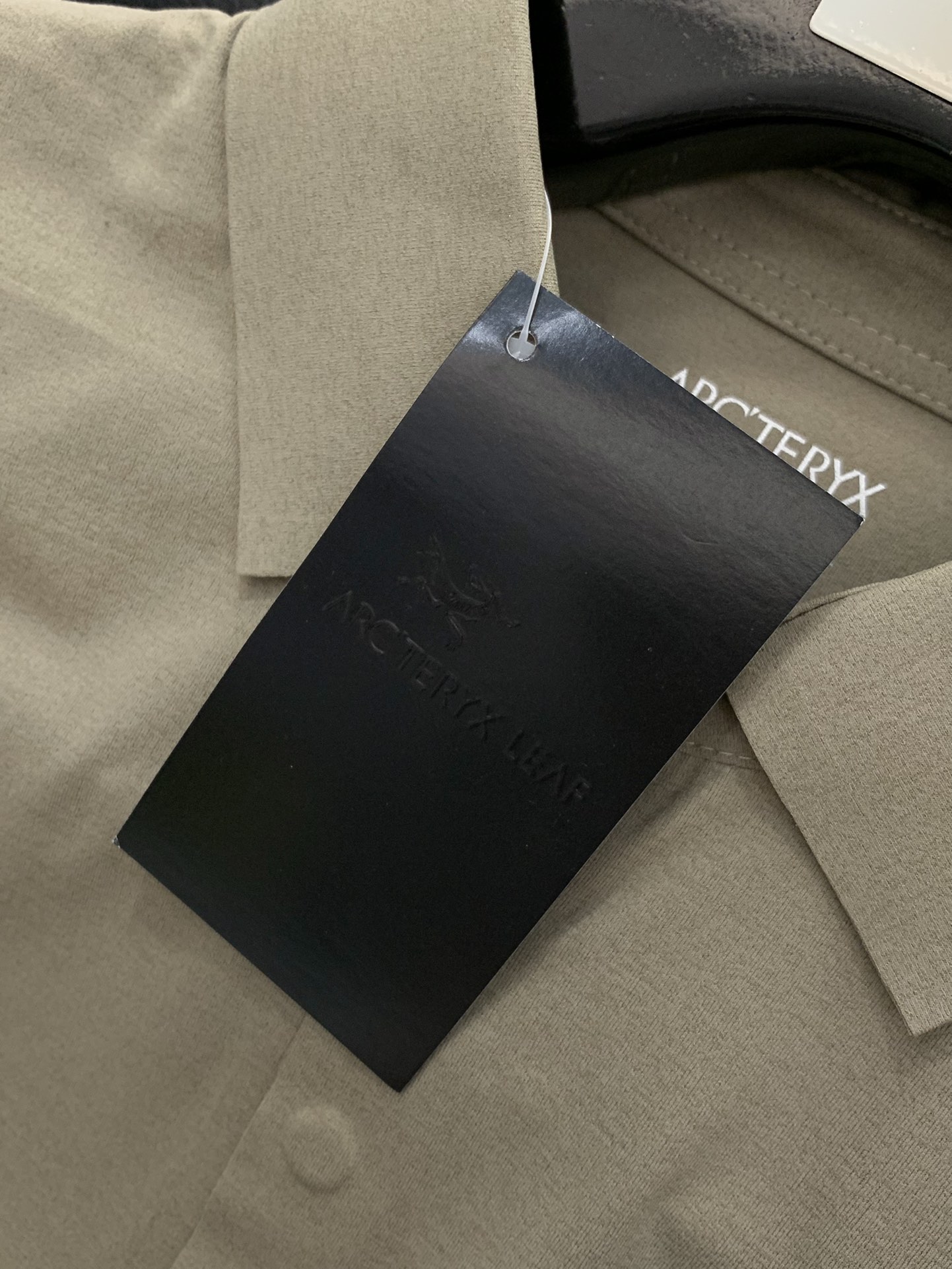 ，ARCTERYX 始祖鸟，2025夏季AW新品，时尚休闲翻领短袖T恤，专柜同步有售，原单狠货，进口原版