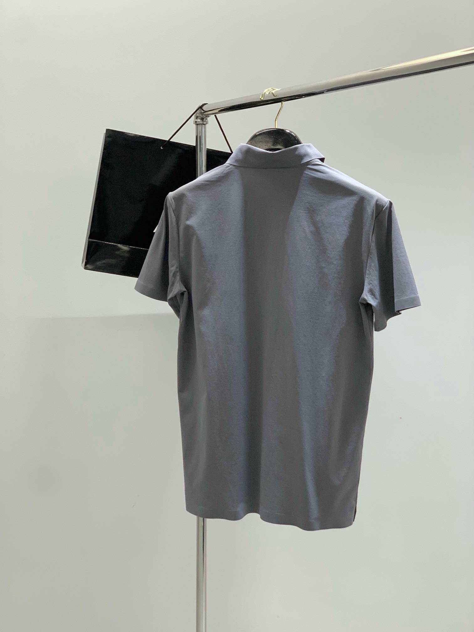 ，ARCTERYX 始祖鸟，2025夏季AW新品，时尚休闲翻领短袖T恤，专柜同步有售，原单狠货，进口原版