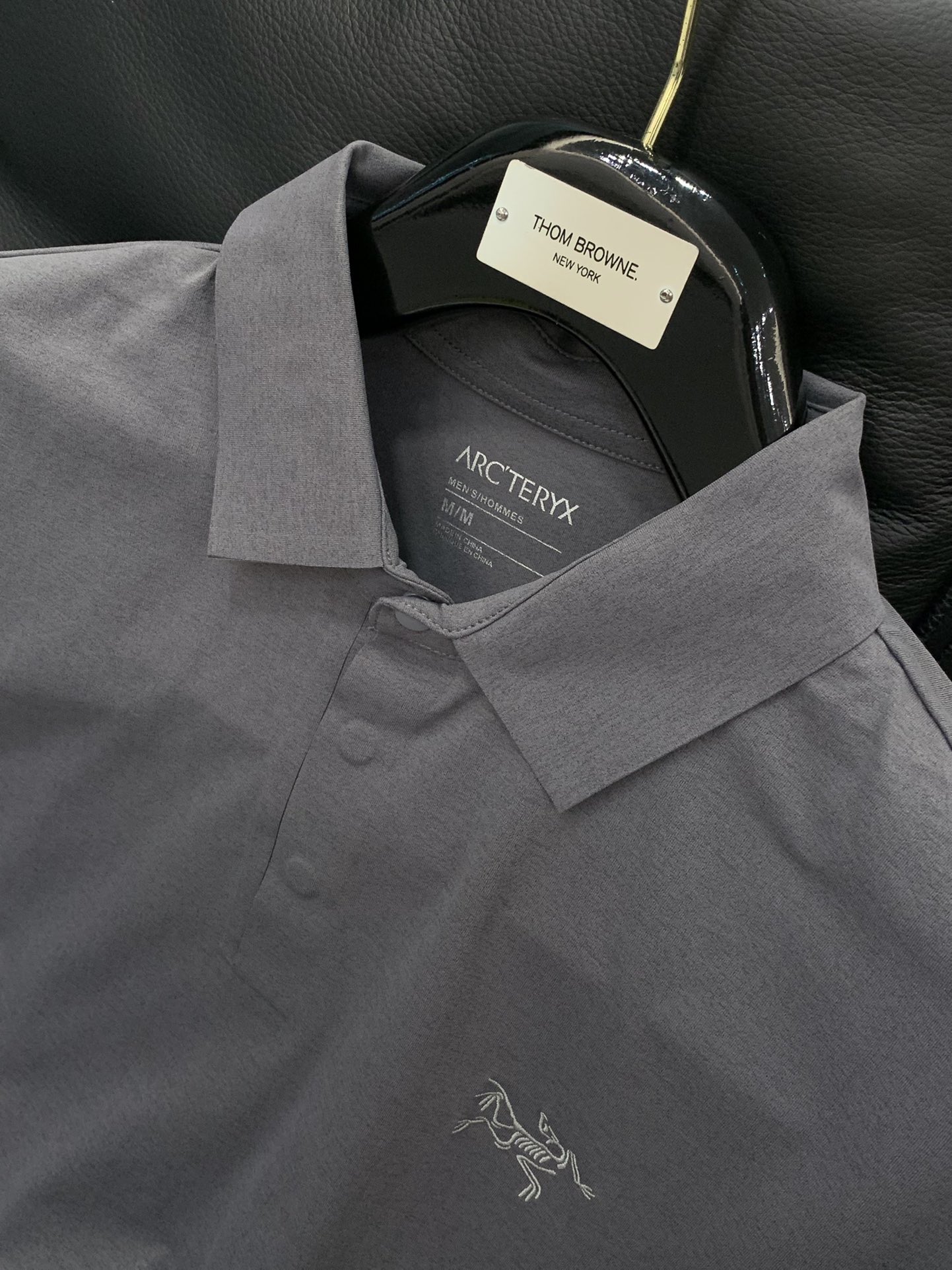 ，ARCTERYX 始祖鸟，2025夏季AW新品，时尚休闲翻领短袖T恤，专柜同步有售，原单狠货，进口原版