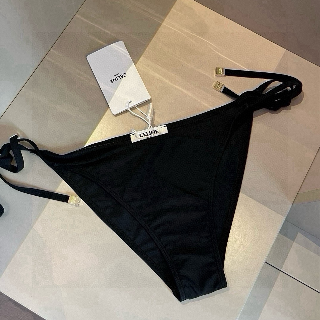 。

Celine赛琳新款比基尼，久等的款式，S M L XL