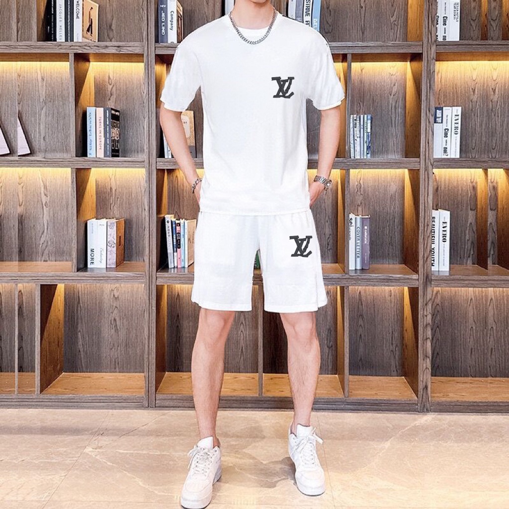 Louis Vuitton 品牌【LV路易威登】 2025新款男士短袖短裤套装 销售 市面高端版本 手感细腻柔软 让你穿着更加舒适 立体裁剪版型超赞 尺码:M-5XL下单请报身高体重