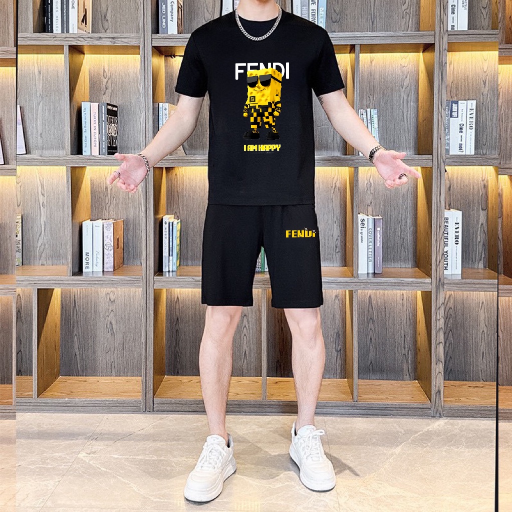 Fendi 品牌【FENDI 芬迪】 2025新款男士短袖短裤套装 销售 市面高端版本 手感细腻柔软 让你穿着更加舒适 立体裁剪版型超赞 尺码:M-5XL下单请报身高体重