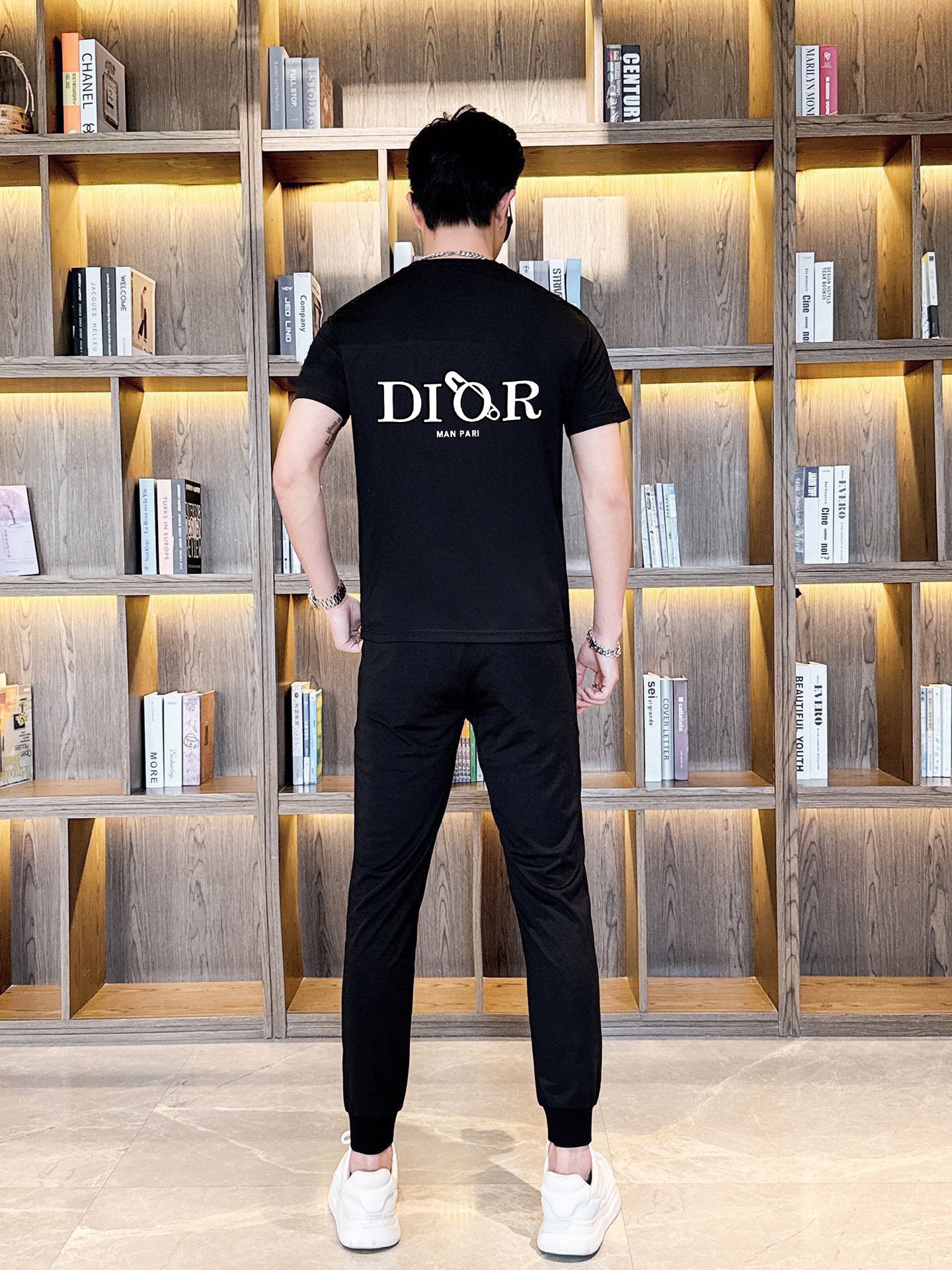 Dior DIOR 迪奥 (胖子福音) 2025 世界知名奢侈品牌