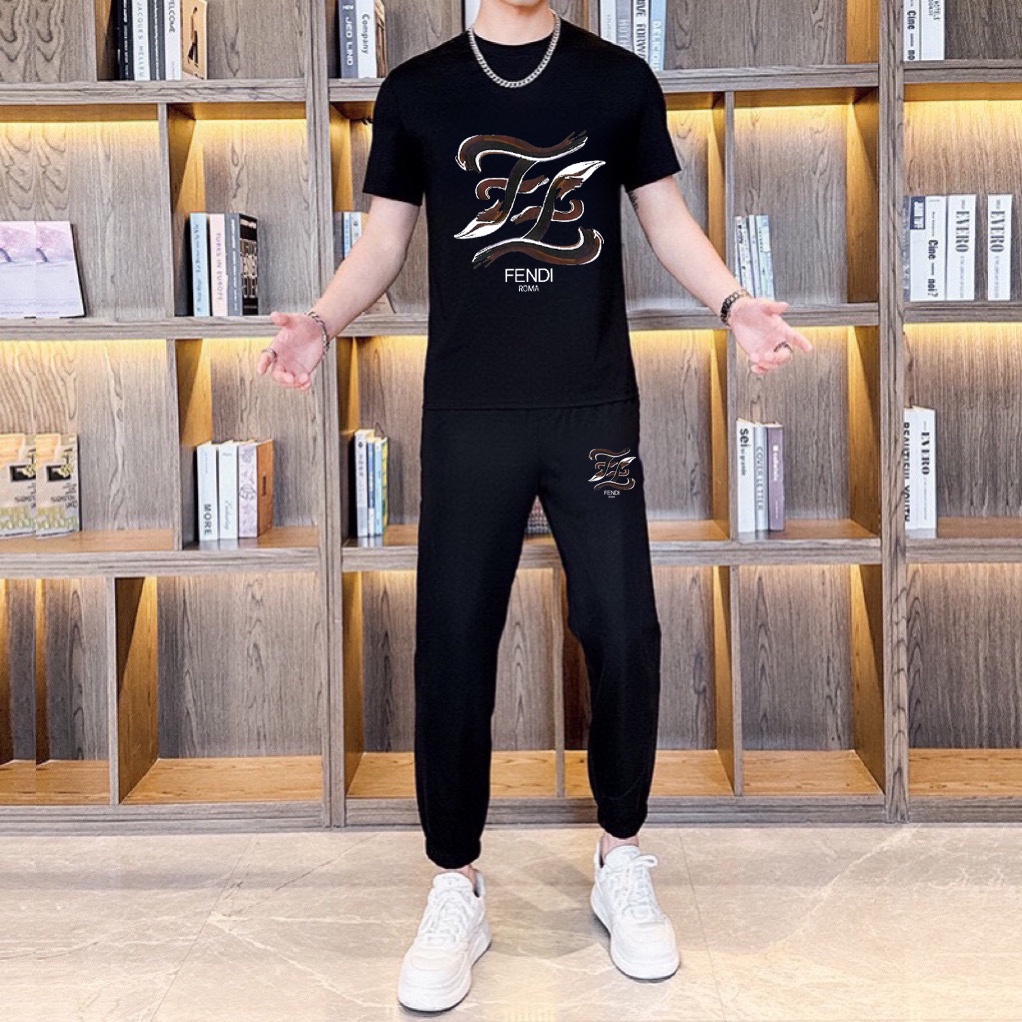 Fendi FENDI 芬迪 (胖子福音) 2025 世界知名奢侈品牌