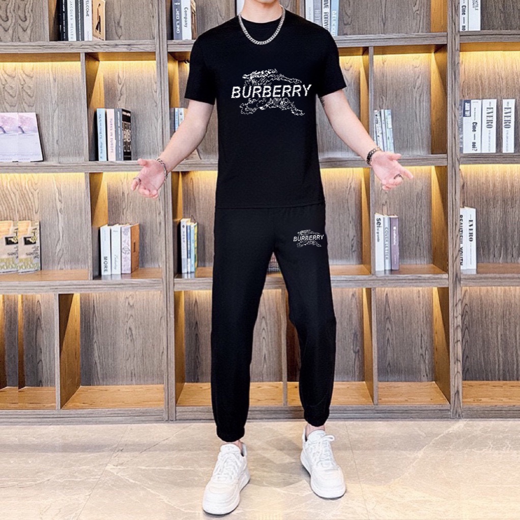 Burberry BURBERRY 巴宝莉 (胖子福音) 2025 世界知名奢侈品牌