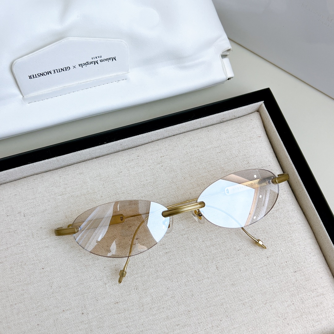 zP开模 纯钛TITANIUM
Maison Margiela x Gentle Monster
MO