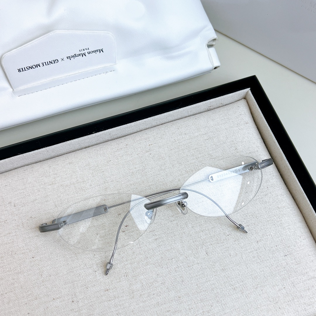  zP开模 纯钛TITANIUM
Maison Margiela x Gentle Monster
MO