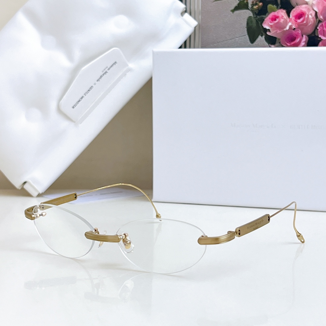  zP开模 纯钛TITANIUM
Maison Margiela x Gentle Monster
MO