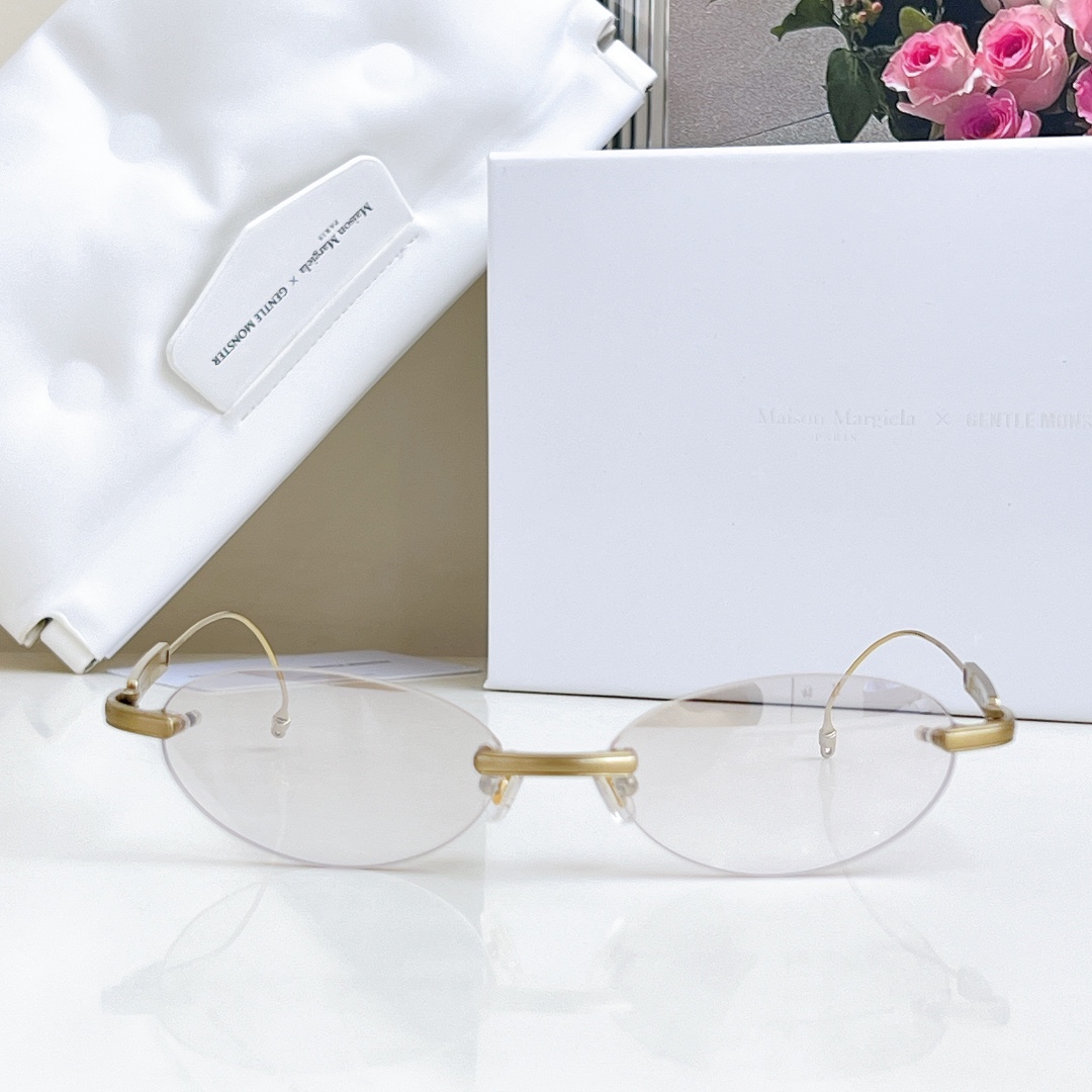  zP开模 纯钛TITANIUM
Maison Margiela x Gentle Monster
MO