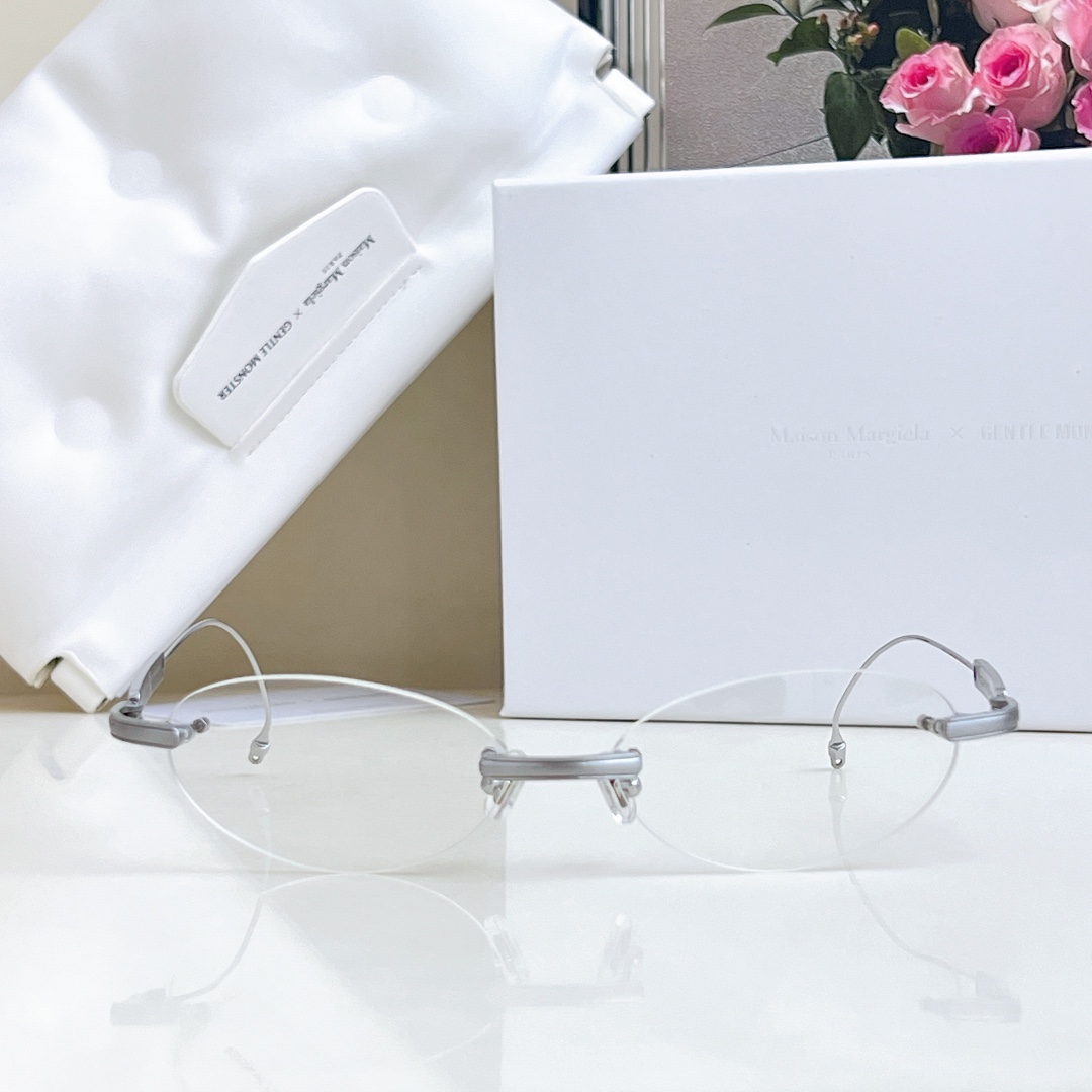  zP开模 纯钛TITANIUM
Maison Margiela x Gentle Monster
MO