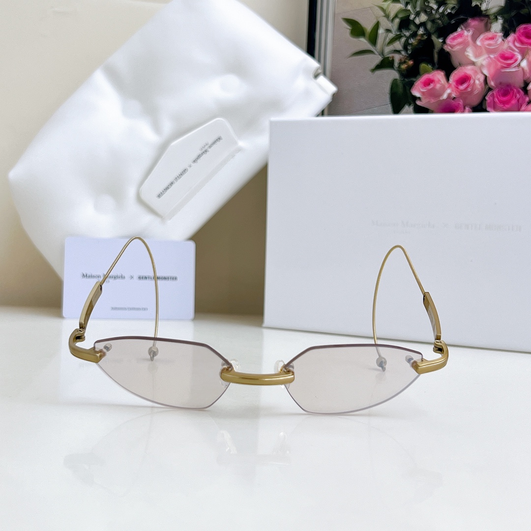  zP开模 纯钛TITANIUM
Maison Margiela x Gentle Monster
MO