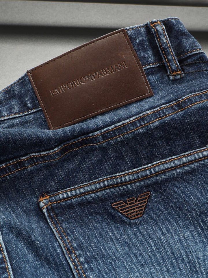 🔥Armani 阿玛尼2025最新品，水洗休闲牛仔裤，进口原版水洗弹力面料，舒适有弹性，原版五金辅料装饰