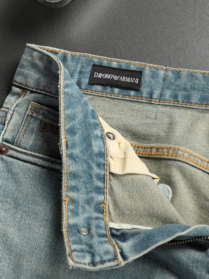 🔥Armani 阿玛尼2025最新品，水洗休闲牛仔裤，进口原版水洗弹力面料，舒适有弹性，原版五金辅料装饰