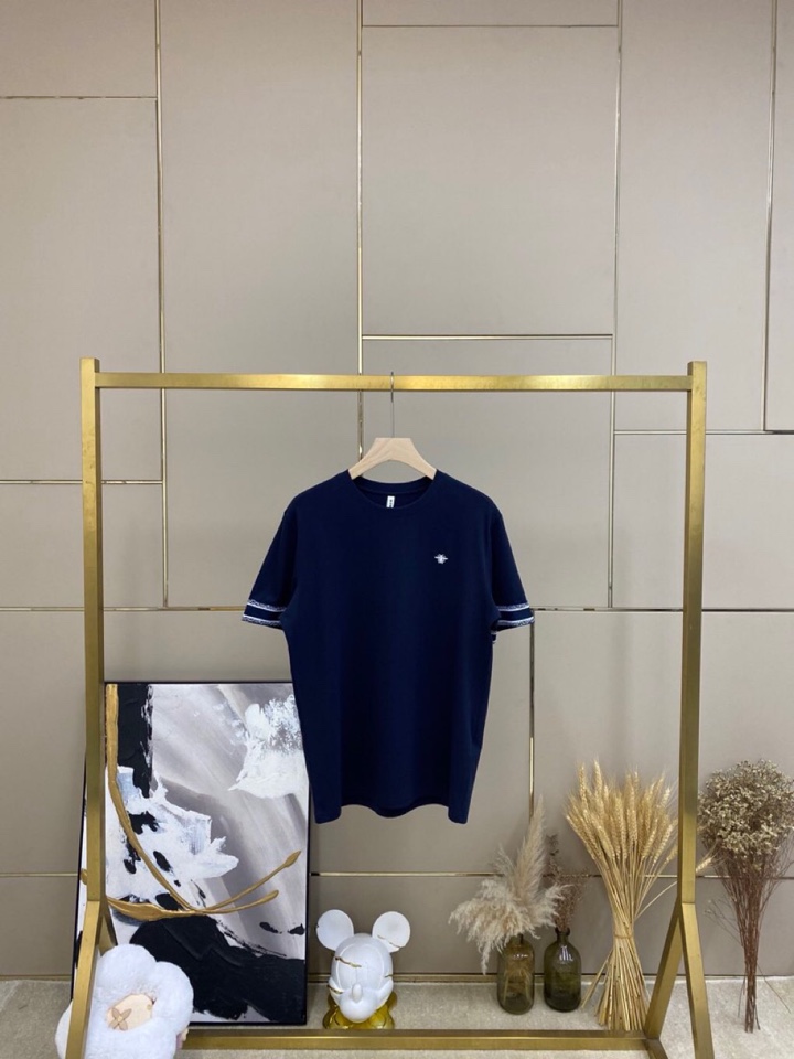 🔥Dior 迪奥2025春夏/SS 柔性莫代尔CD小蜜蜂短袖圆领套装，简约时尚T恤单品，采用独家精心定制