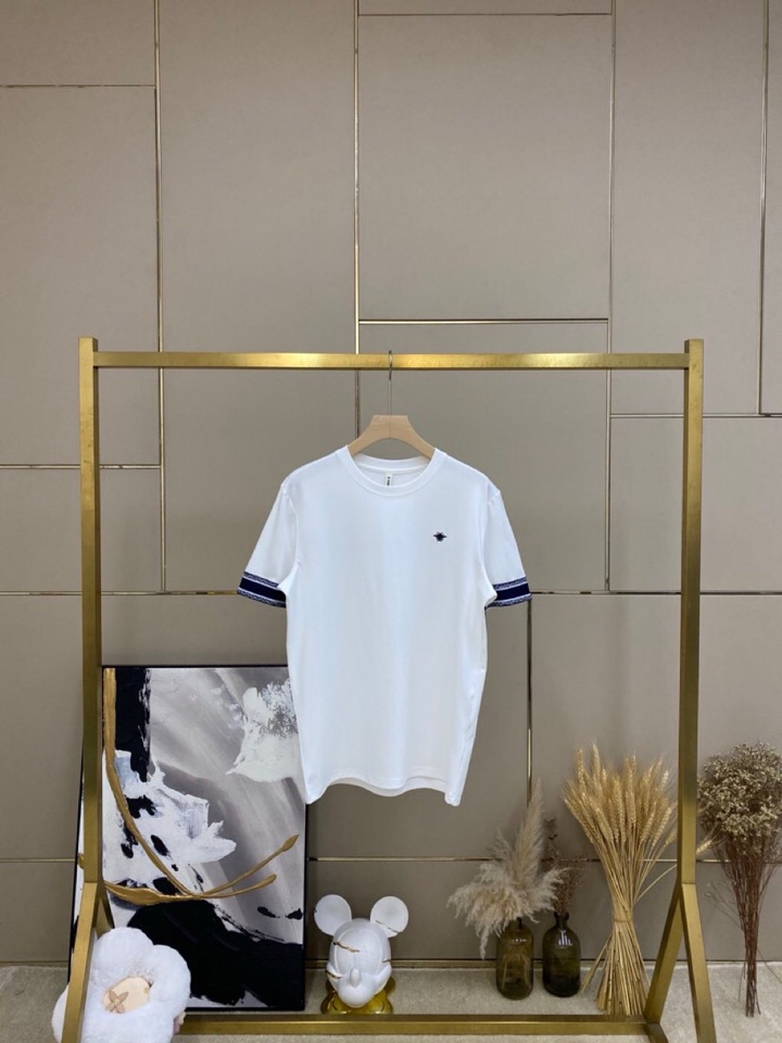 🔥Dior 迪奥2025春夏/SS 柔性莫代尔CD小蜜蜂短袖圆领套装，简约时尚T恤单品，采用独家精心定制