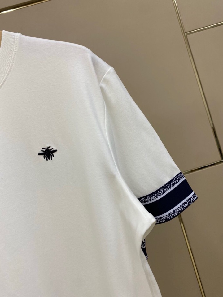 🔥Dior 迪奥2025春夏/SS 柔性莫代尔CD小蜜蜂短袖圆领套装，简约时尚T恤单品，采用独家精心定制