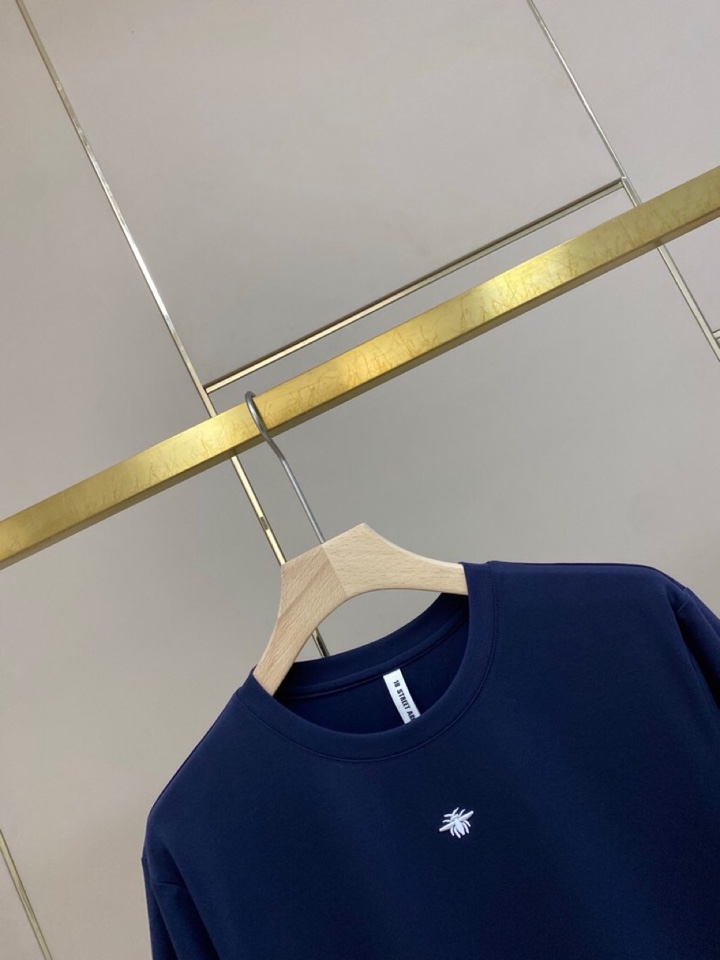 🔥Dior 迪奥2025春夏/SS 柔性莫代尔匹马棉CD小蜜蜂短袖圆领T恤，简约时尚圆领T恤单品，采用独