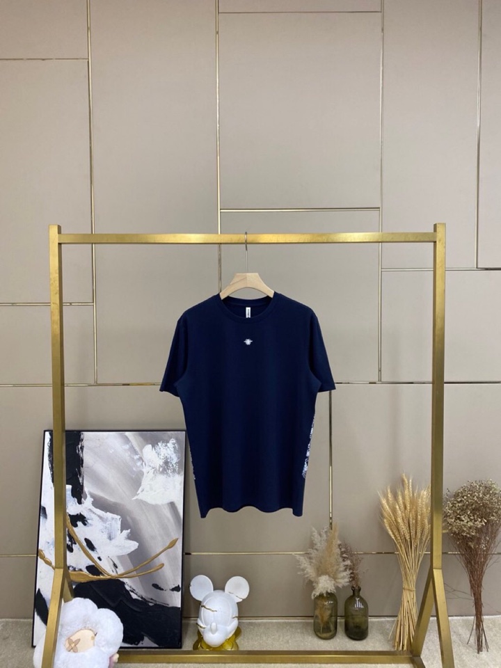 🔥Dior 迪奥2025春夏/SS 柔性莫代尔匹马棉CD小蜜蜂短袖圆领T恤，简约时尚圆领T恤单品，采用独