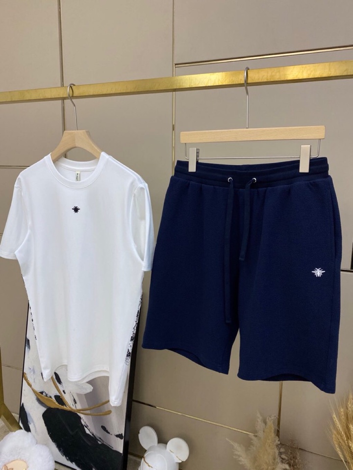 🔥Dior 迪奥2025春夏/SS 柔性莫代尔匹马棉CD小蜜蜂短袖圆领套装，简约时尚圆领T恤单品，采用独