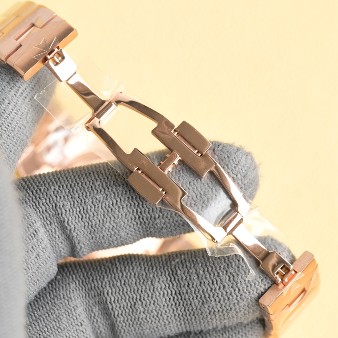 V.C. Danton’s New Stone Wristwatch Model 1225v/1205v Review - 图片 8