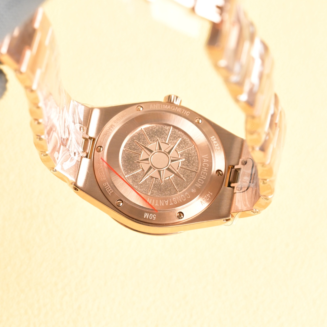 V.C. Danton’s New Overseas Stone Wristwatch with Swarovski Drills - 图片 9