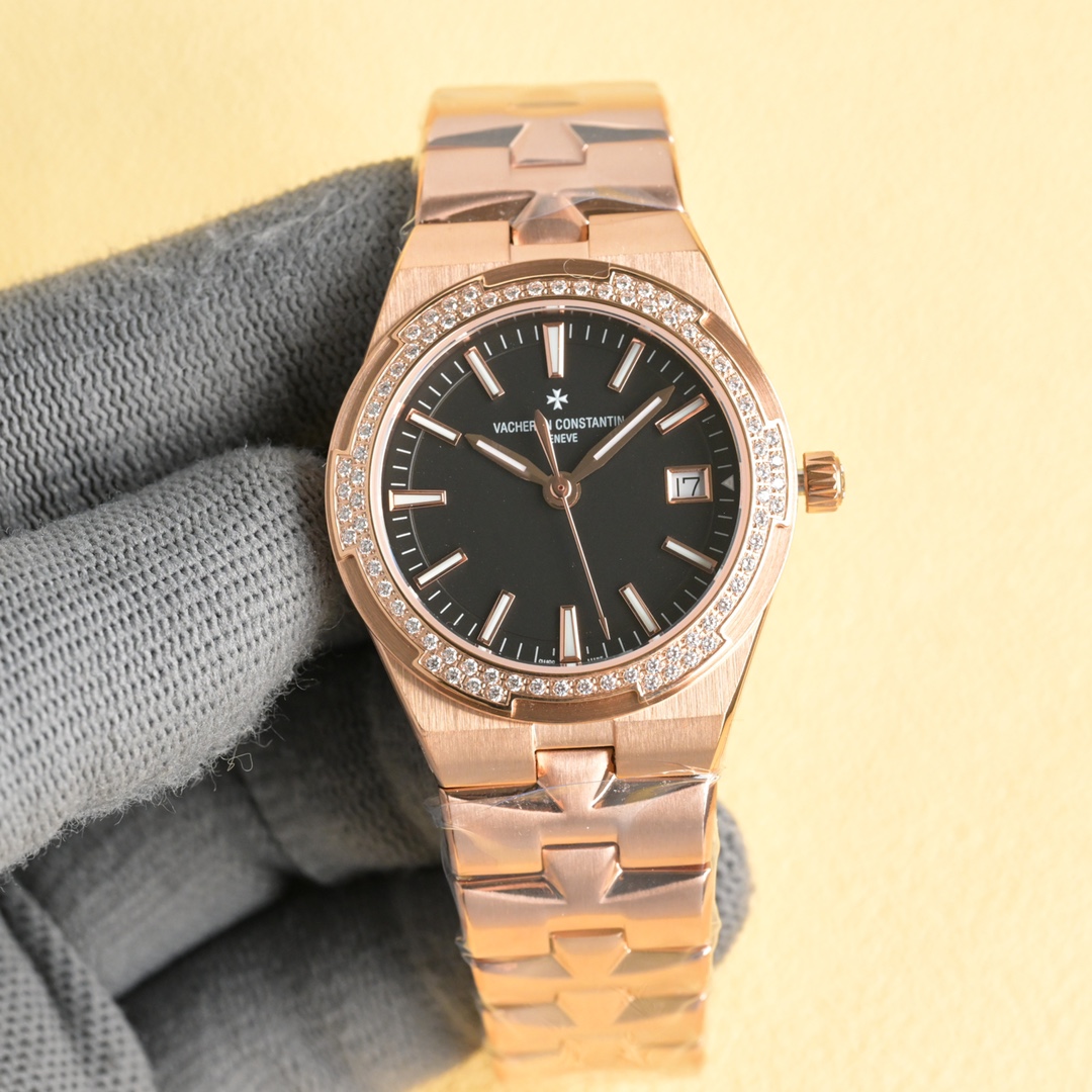 V.C. Danton’s New Overseas Stone Wristwatch with Swarovski Drills - 图片 3