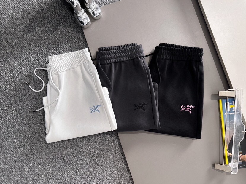 🔥(Arcteryx）始祖鸟2025ss经典字母刺绣短裤 爆款定制棉质面料 采用立体绣花工艺 立体清晰可