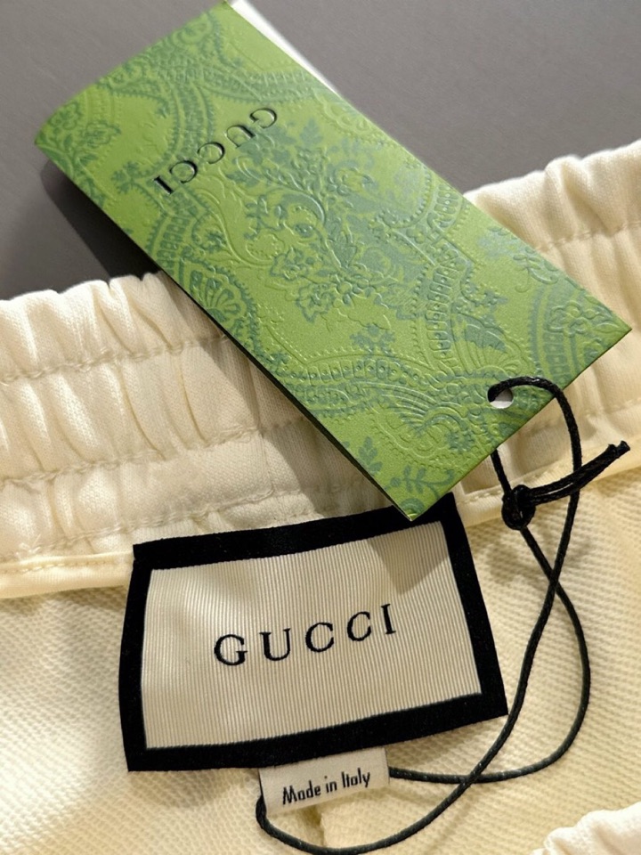 🔥Gucci 古奇2025ss经典字母刺绣短裤 爆款定制棉质面料 采用立体绣花工艺 立体清晰可见 面料舒