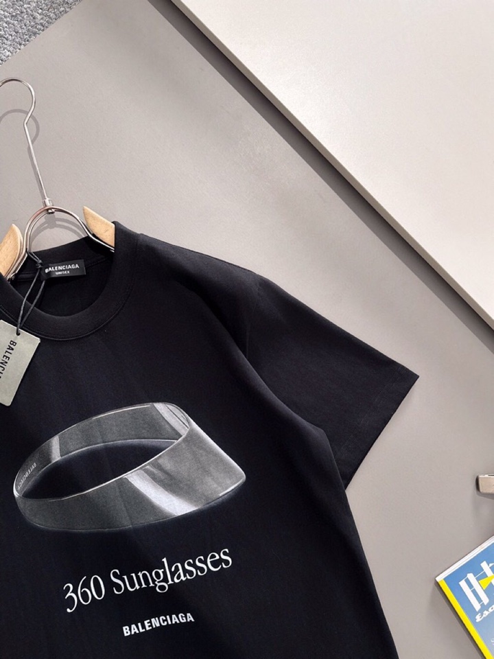 🔥BALENCIAGA 巴黎世家25ss新款短袖圆领T恤，男女同款情侣款，定制260克100％双纱纯棉面