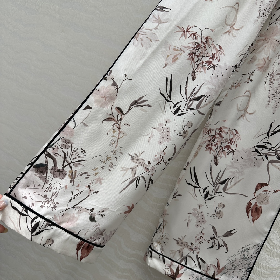 Elegant Silk Pyjama-like Pants for Single Women, Floral Bouquet Design, Perfect for Summer. - 图片 7