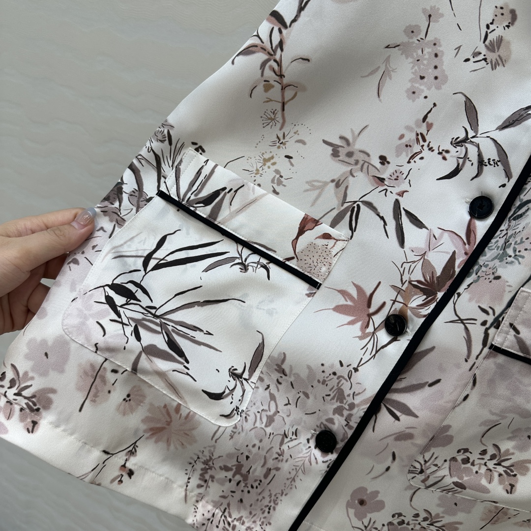 MissD Silk Pyjamas: First-Order Exclusive Women’s Suit with Elegant Floral Design - 图片 7