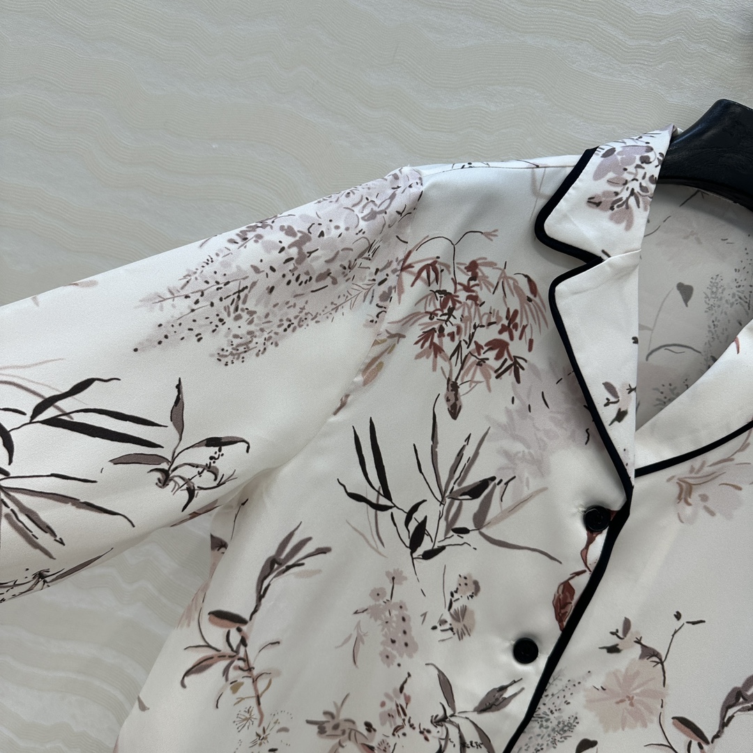MissD Silk Pyjamas: First-Order Exclusive Women’s Suit with Elegant Floral Design - 图片 4