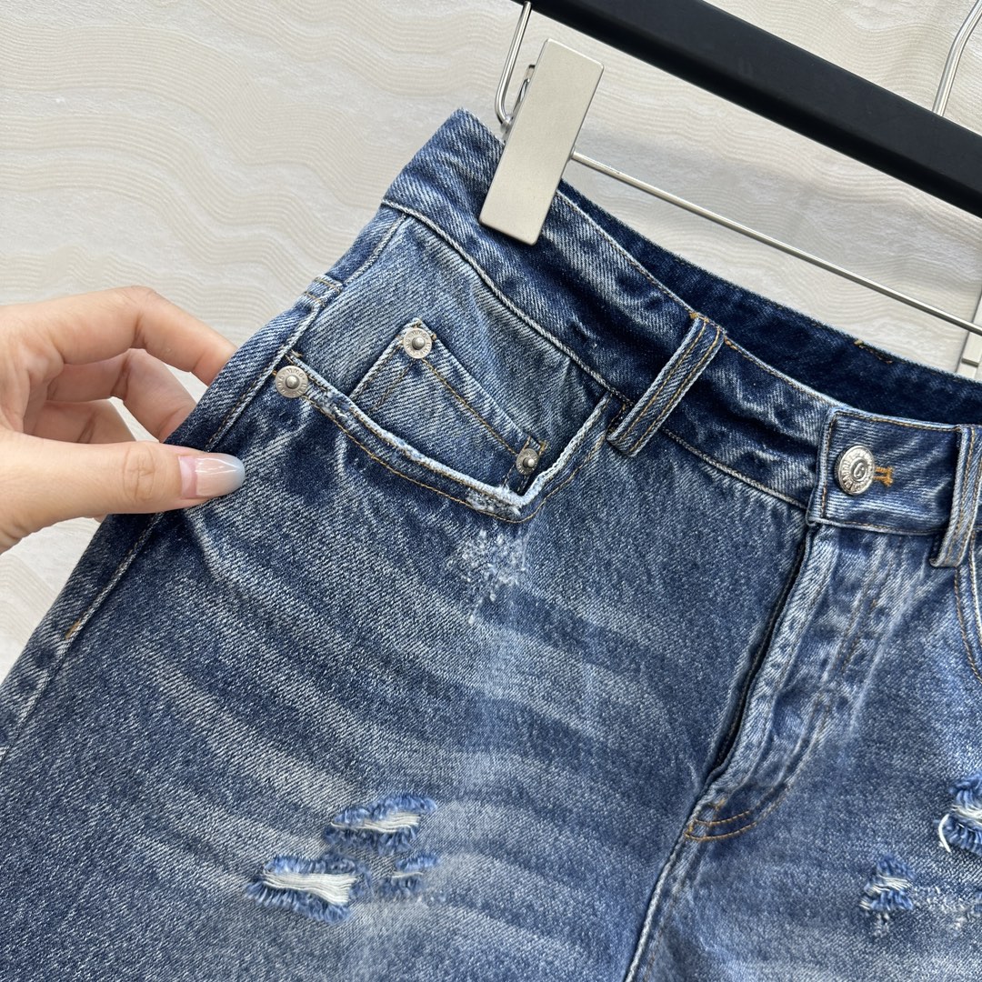 Stylish Women’s Cowboy Suit with Unique Quality and Fashionable Design. - 图片 5