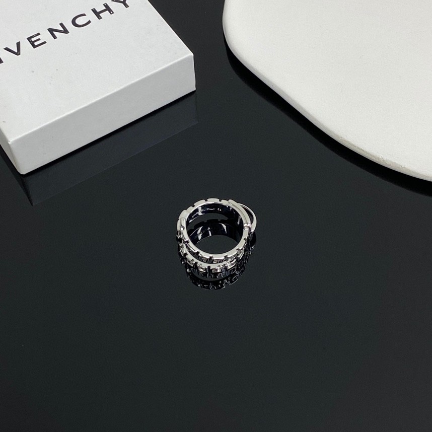 Givenchy Givanch Ring: Cool and Invincible Neutral Style, Item No. 5109M16816, Number 6789. - 图片 5