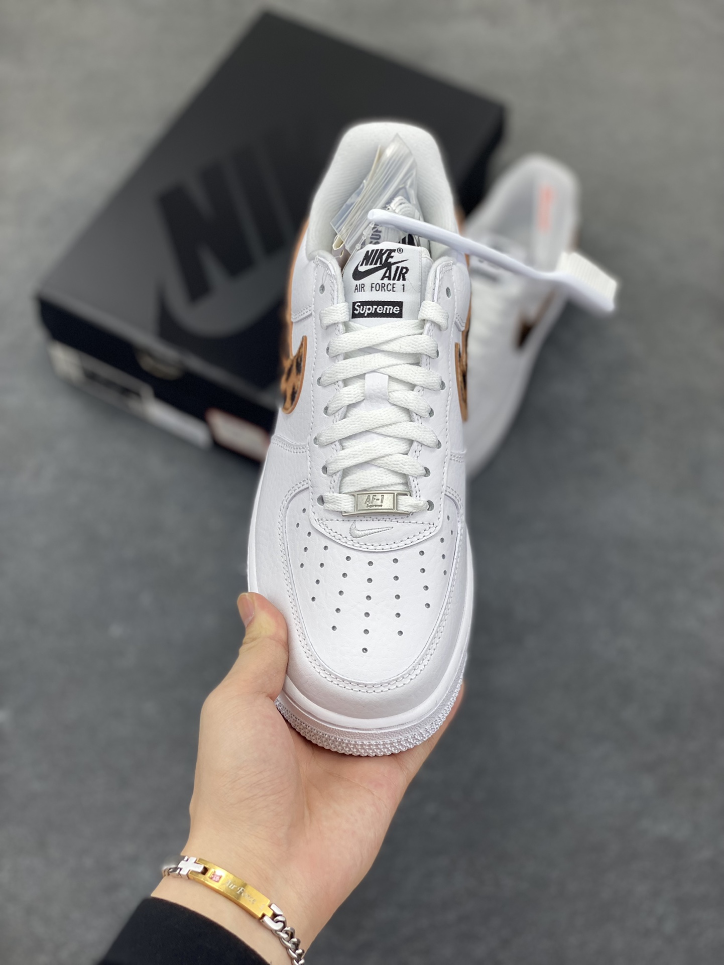 图片[2]-HY版本💯 Nike Air Force 1 Low 超级藤原浩 原楦头原纸板 打造纯正空军版型 专注外贸渠道 全掌内置蜂窝气垫 原盒配件 原厂中底钢印、拉帮完美 货号：IM3483-100 尺码：35.5 36 36.5 37.5 38 38.5 39 40 40.5 41 42 42.5 43 44 44.5 45 46 47-选品中心