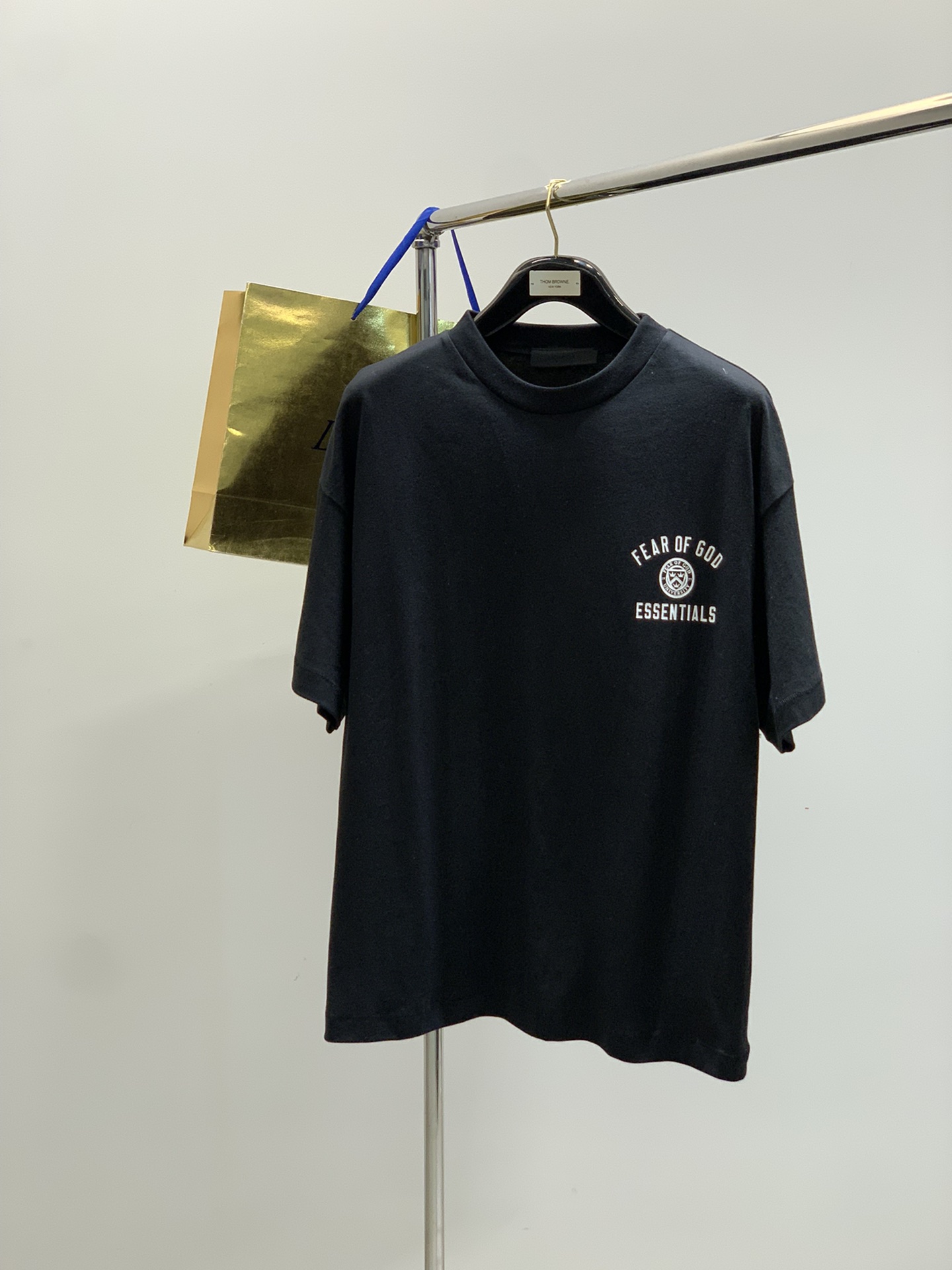 Fear of God Summer 2025 Short Sleeve T-Shirt with Unique Design and Top-Class Logo