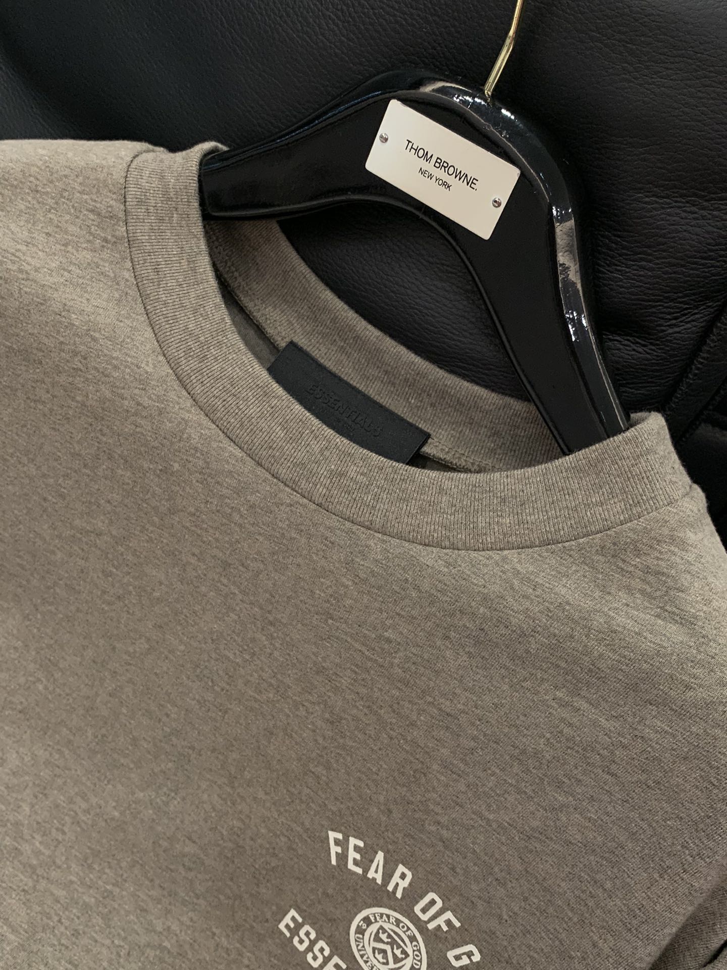 Fear of God Summer 2025 Short Sleeve T-Shirt: Top Comfort and Unique Design - 图片 4