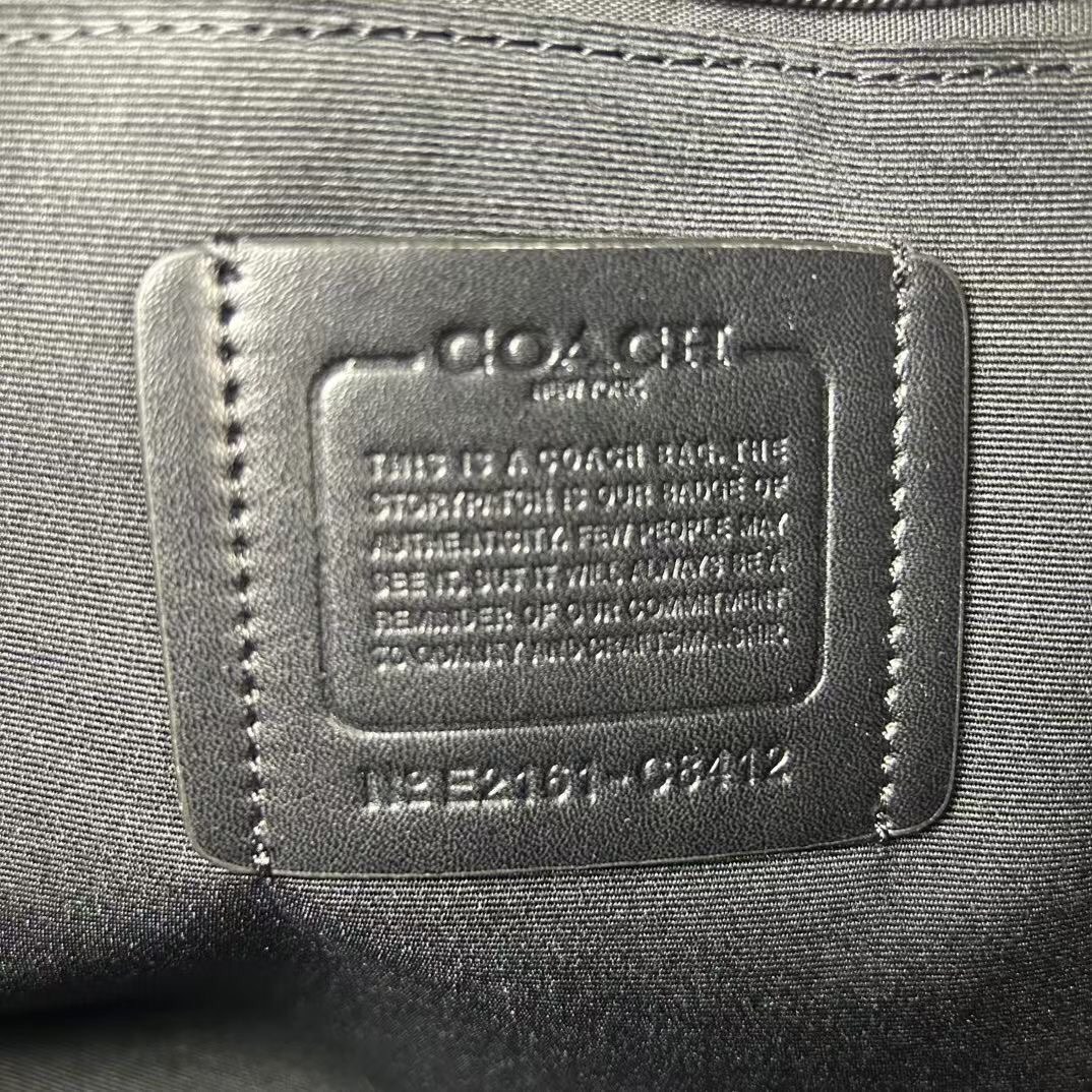 Coach CV958 最新老花 旅行包、内置隔层、长肩带可调节、可拆卸、单扣斜挎手提包、大容量旅游、出差、商务 登机包、品质 长45cmx高26cmx宽21