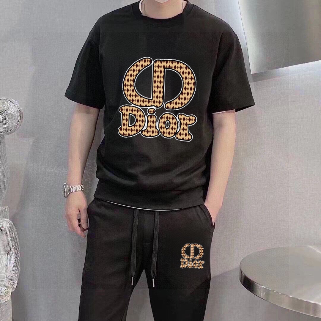 Dior DIOR 迪奥 (胖子福音) 2025 世界知名奢侈品牌